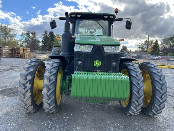 2014 John Deere 8370R Tractor