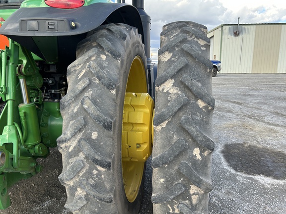2014 John Deere 8370R Tractor