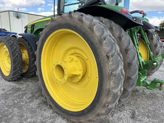 2014 John Deere 8370R Tractor