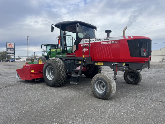 2018 Massey Ferguson WR9980 Windrower