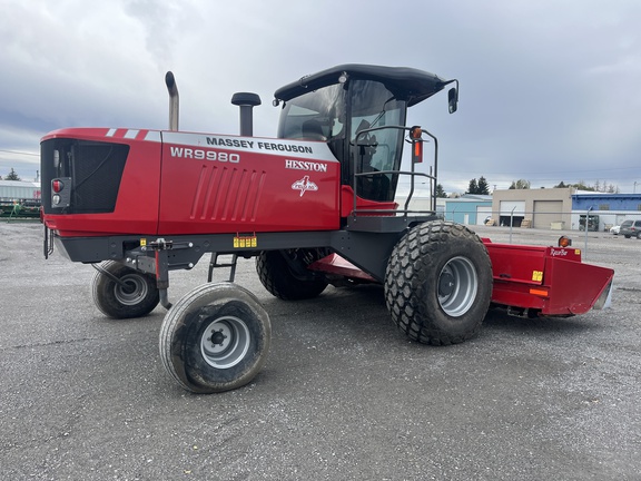 2018 Massey Ferguson WR9980 Windrower