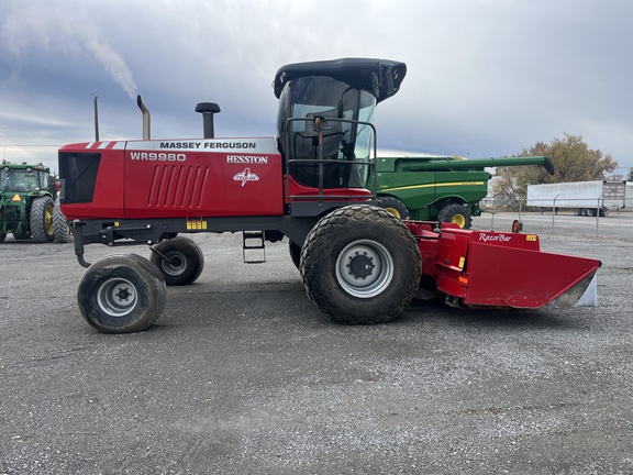 2018 Massey Ferguson WR9980 Windrower
