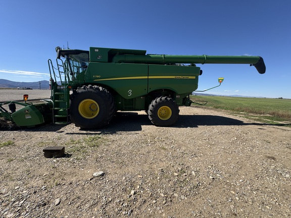 2022 John Deere S780 Combine