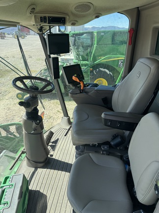 2022 John Deere S780 Combine