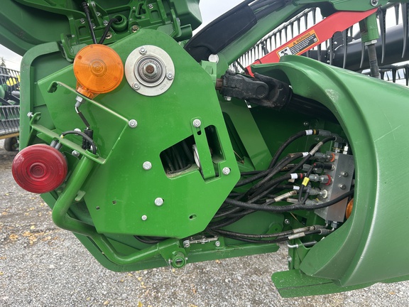 2021 John Deere 735D Header Combine