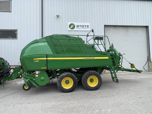 2022 John Deere L341 Baler/Big Square