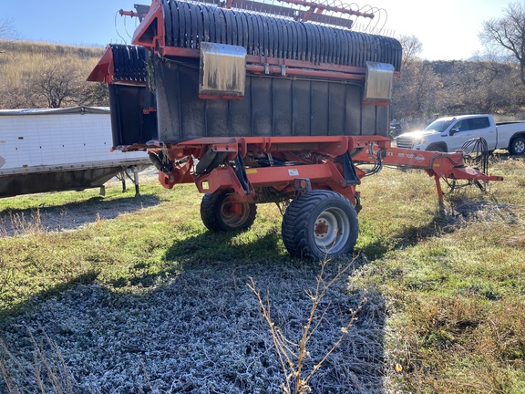 2016 Kuhn Merge Max MM 700 Hay Merger