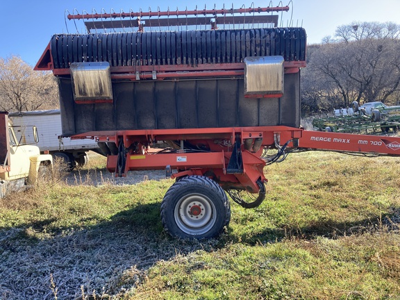 2016 Kuhn Merge Max MM 700 Hay Merger