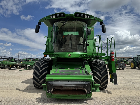 2022 John Deere S780 Combine