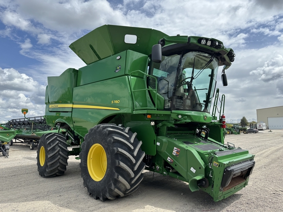 2022 John Deere S780 Combine