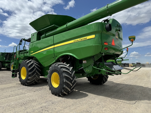 2022 John Deere S780 Combine