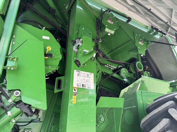 2022 John Deere S780 Combine
