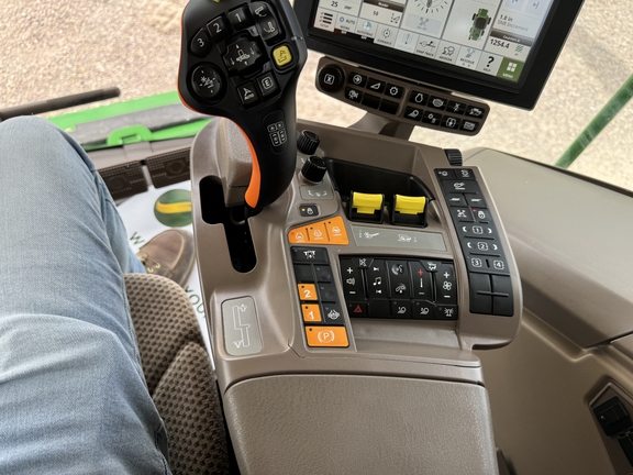 2022 John Deere S780 Combine