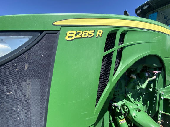 2014 John Deere 8285R Tractor