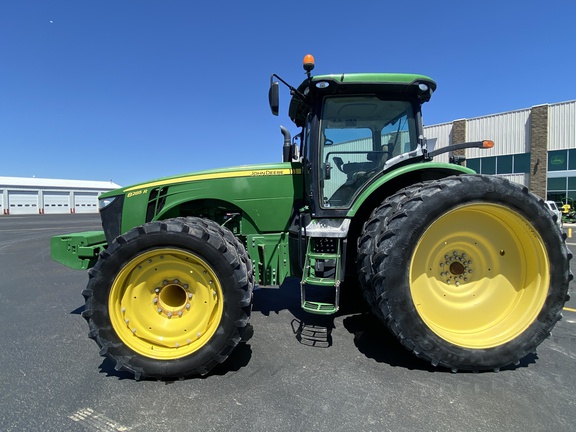 2014 John Deere 8285R Tractor