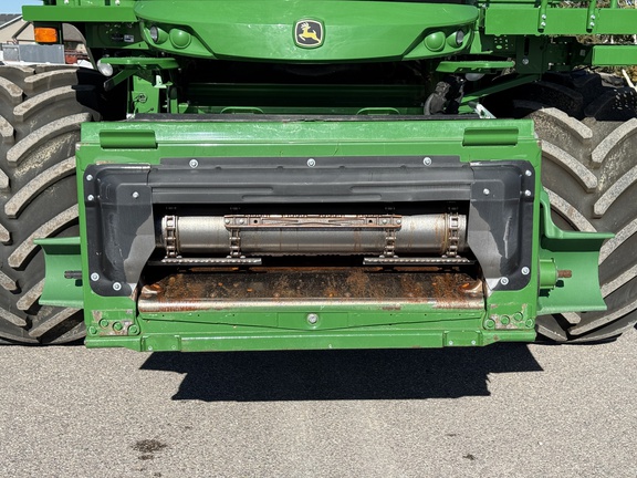 2023 John Deere S780 Combine