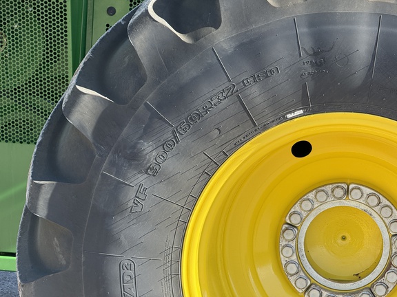 2023 John Deere S780 Combine