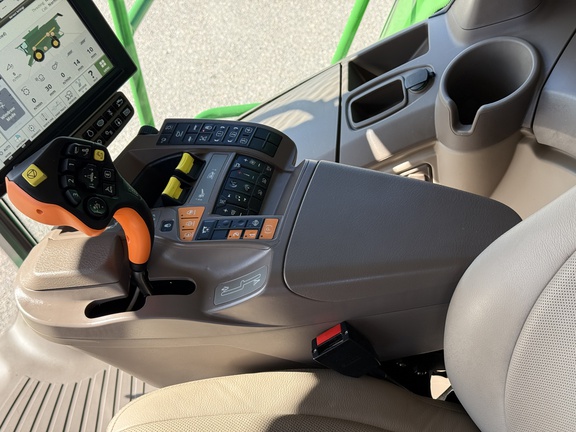 2023 John Deere S780 Combine