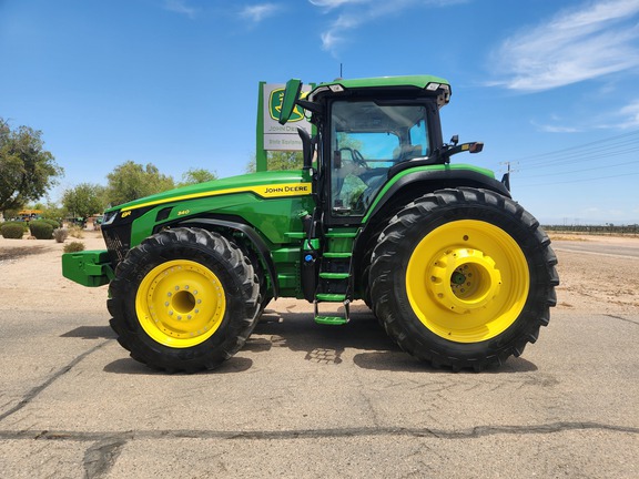 2022 John Deere 8R 340 Tractor