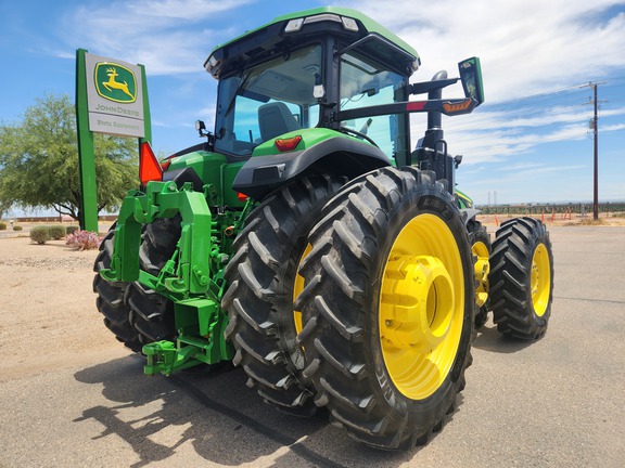 2022 John Deere 8R 340 Tractor