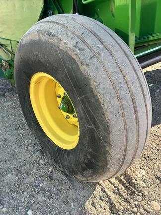 2015 John Deere 569 Baler/Round