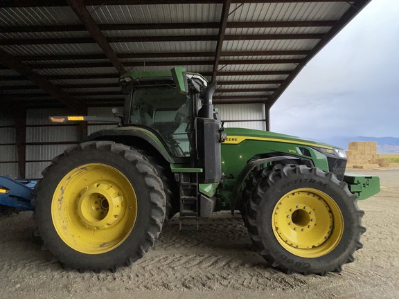 2021 John Deere 8R 370 Tractor