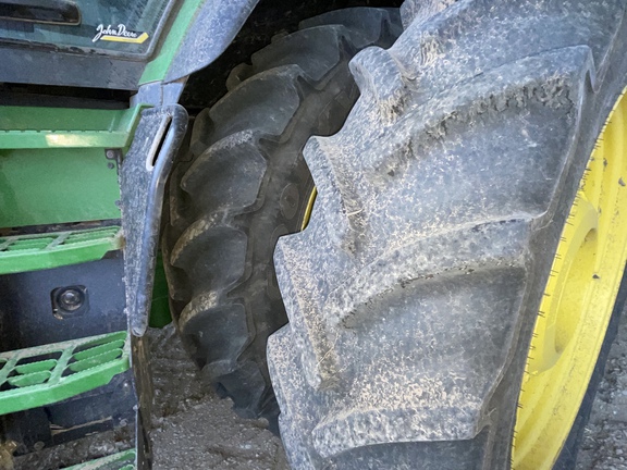 2021 John Deere 8R 370 Tractor