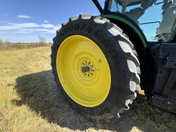2019 John Deere 8270R Tractor