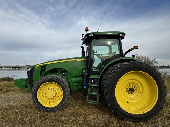2019 John Deere 8270R Tractor