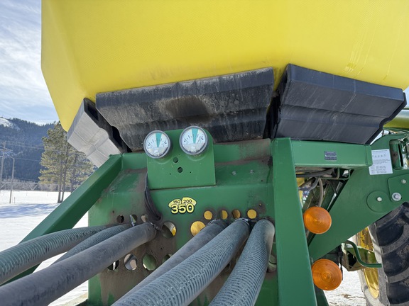 2009 John Deere 1910 Air Seeder