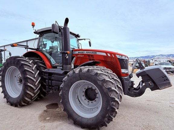 2015 Massey Ferguson 8737 Tractor