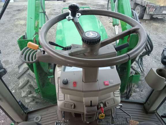 2009 John Deere 7130 Tractor