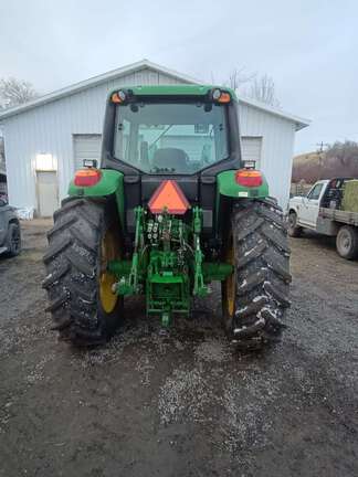 2009 John Deere 7130 Tractor