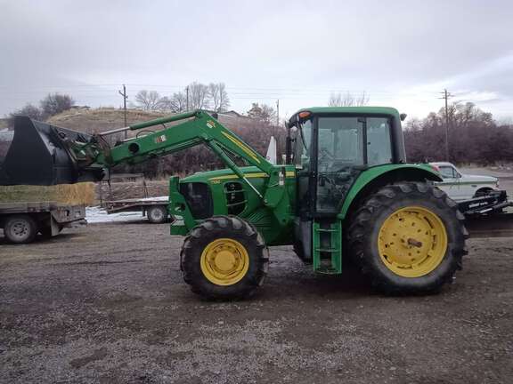 2009 John Deere 7130 Tractor