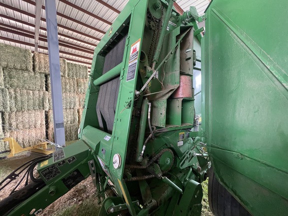 2015 John Deere 469 Baler/Round