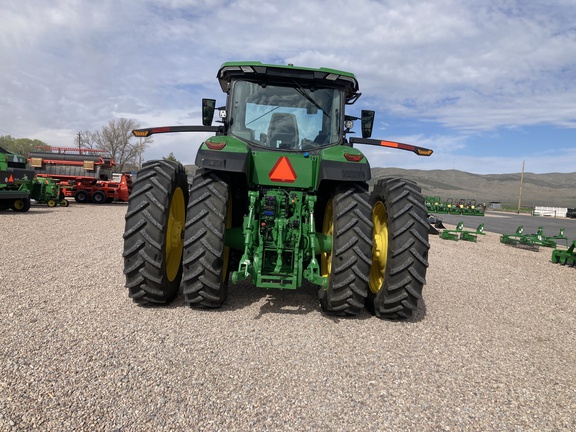 2023 John Deere 8R 250 Tractor