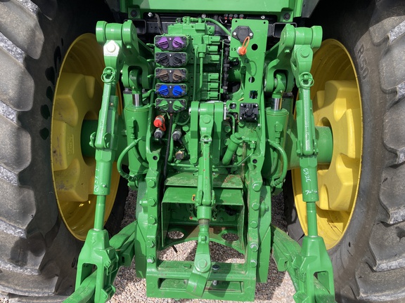 2023 John Deere 8R 250 Tractor