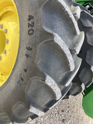 2023 John Deere 8R 250 Tractor