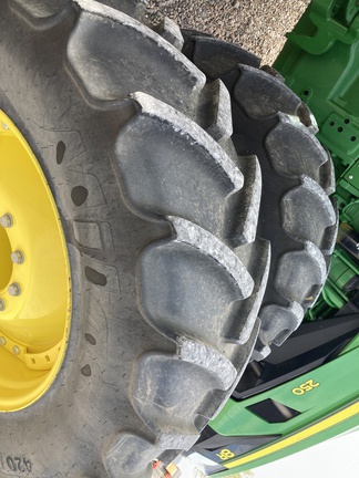 2023 John Deere 8R 250 Tractor
