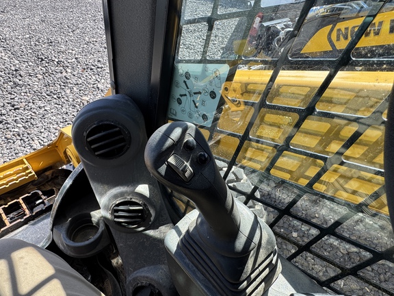 2022 Caterpillar 272D3 Skid Steer Loader
