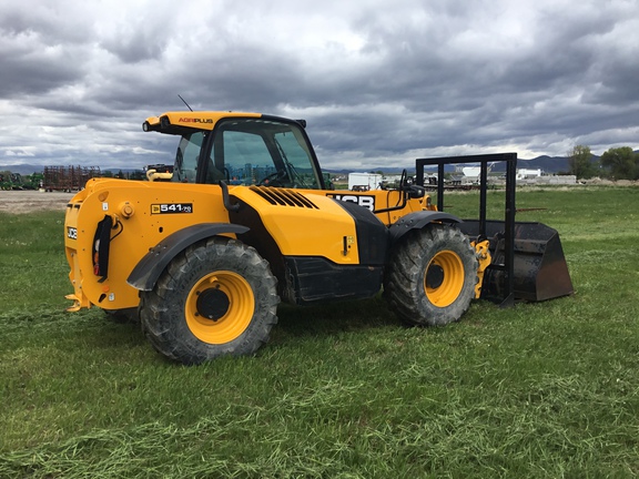 2017 JCB 541-70 Agri Plus Misc