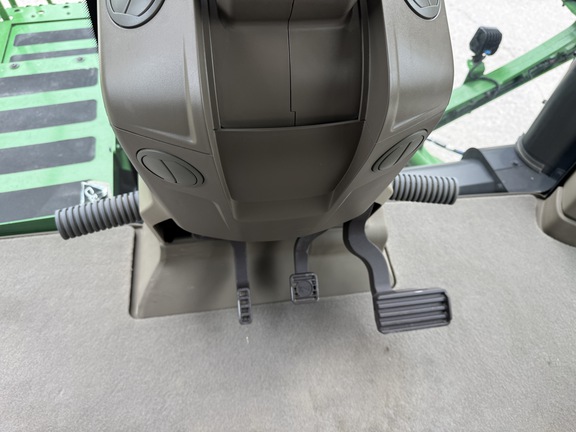 2022 John Deere 412R Sprayer/High Clearance