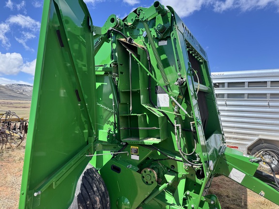 2018 John Deere 560M Baler/Round