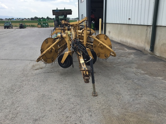 1995 Vermeer R23 Rake