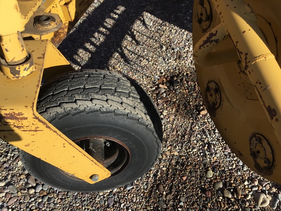 1995 Vermeer R23 Rake