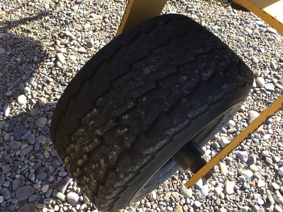 1995 Vermeer R23 Rake