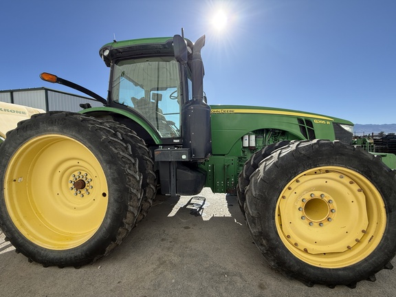 2014 John Deere 8285R Tractor