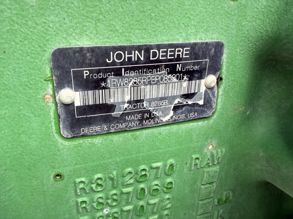 2014 John Deere 8285R Tractor
