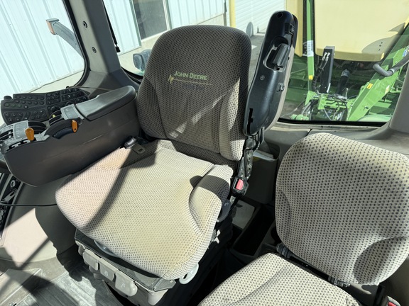 2014 John Deere 8285R Tractor