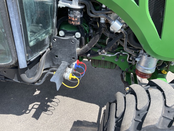 2022 John Deere 3046R Tractor Compact